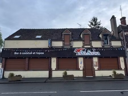 local commercial + hébergement – restauration / hôtel – thivars (28)