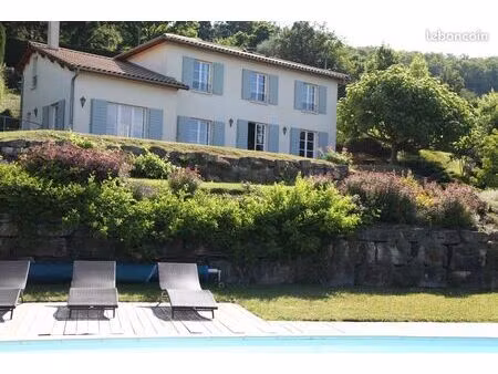 maison limonest 230 m2 - piscine - 6 chambres