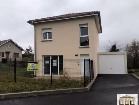 villa 4 pièces 84 m²