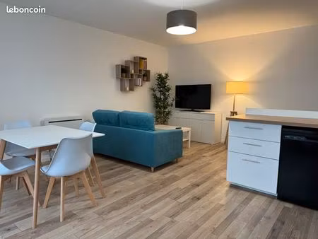 loue appartement t2  rdc  meublé  cour  dépendences