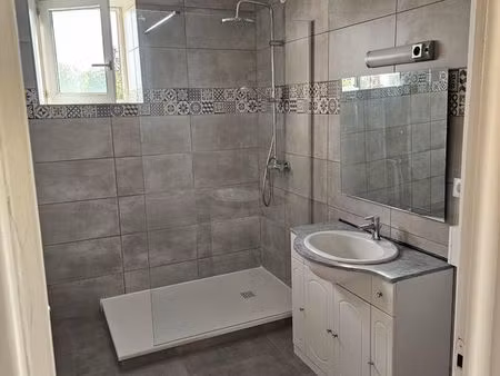 tavaux appartement f3  garage et jardin