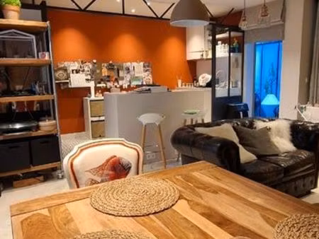 ancien local commercial en loft avec véranda