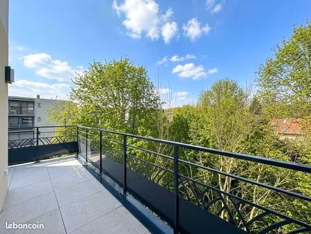 appartement 3 pièces 63 m²