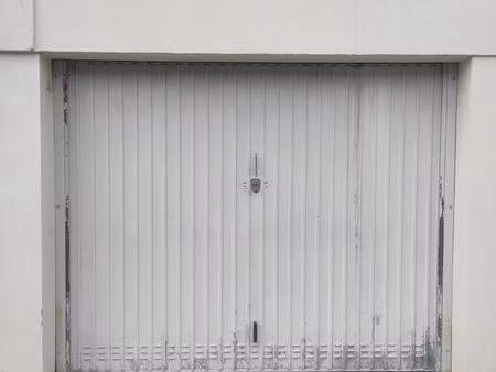location parking avignon 18m2