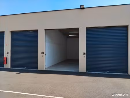 box de stockage de 33m2