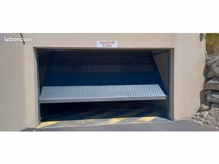 location garage valmeinier 1800