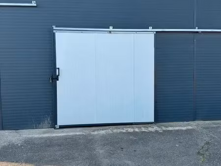 dépôt ou local professionnel box stockage  garage  ... /32 5 m2 rdc