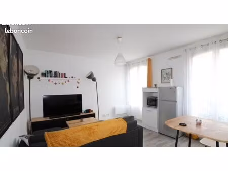 2 pièces magny le hongre