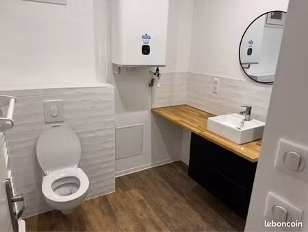 apparemment f3 bis ( 2 chambres + bureau )à louer refait a neuf
