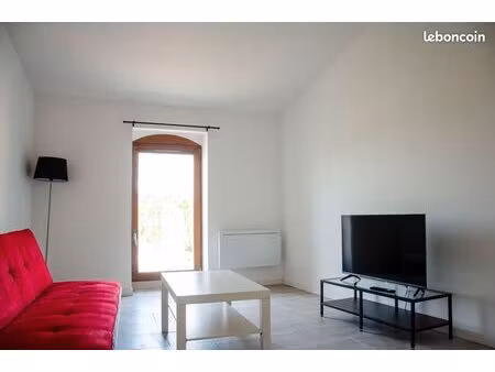 t2 meublé avec balcon proche commodités