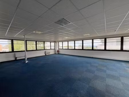 location local professionnel 335m² villeneuve loubet 06270