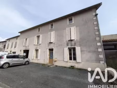 maison à chenay (79120)