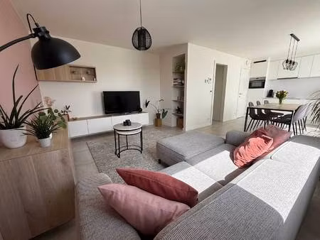 appartement te koop in sint-niklaas met 1 slaapkamer
