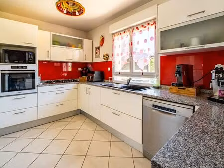 a vendre à mareuil les meaux ? maison individuelle 4 chambres avec garage  jardin   terrai