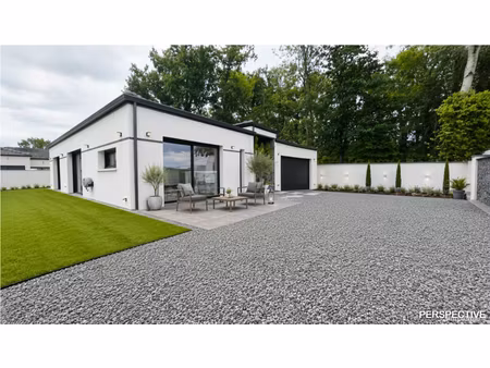 maison contemporaine avec garage