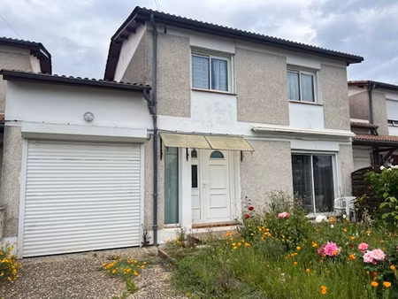 vente maison 4 pièces  108.00m²  aiguillon
