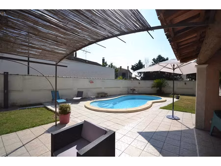 vente maison 6 pièces 158 m² à cabannes (13440)  279 000 €