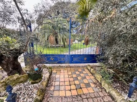 villa de 170m² 3chs  piscine  2000m² de terrain arboré