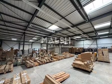 location entrepôt andrezieux boutheon 42160 1690m²