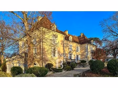 sud dordogne – château du xviiiᵉ siècle – propriété de prestige rénovée avec parc  piscine