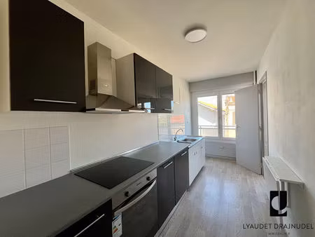 appartement riorges 2 pièce(s) 49.23 m2