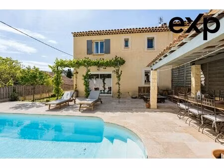 maison familiale avec jardin  piscine  garage et triple expositi