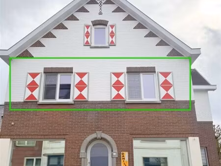 ruim appartement  twee slaapkamers en tuin