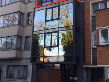 gezellig appartement met 1 slaapkamer in het centrum van lokeren