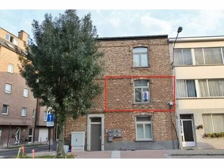 eénslaapkamer appartement in het centrum van sint-truiden