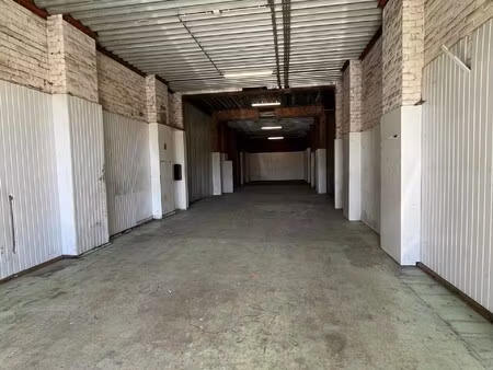 magazijn unit 38 eb van 232 m² centraal tussen a12 en e19 (geen poort)