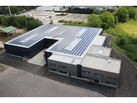 goed onderhouden polyvalent bedrijfsgebouw