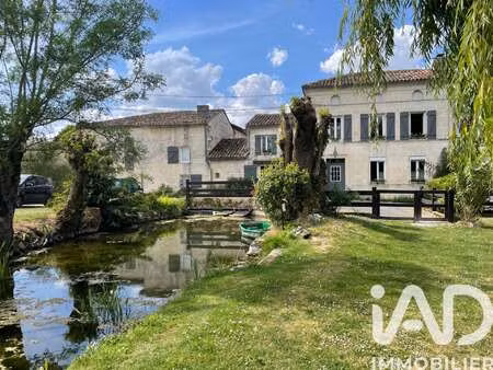 vente maison à clam (17500) : à vendre / 226m² clam