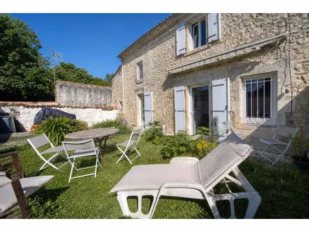 vente maison 8 pièces 141 m² à dompierre-sur-mer (17139)  320 000 €