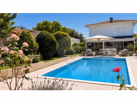 vente maison 6 pièces 168m2 saint-palais-sur-mer (17420) - 775000 € - surface privée