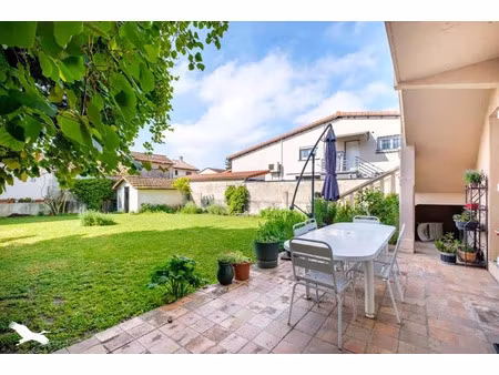 vente maison 4 pièces 101 m² à villeurbanne (69100)  335 000 €