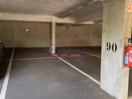 location parking coulommiers 77120