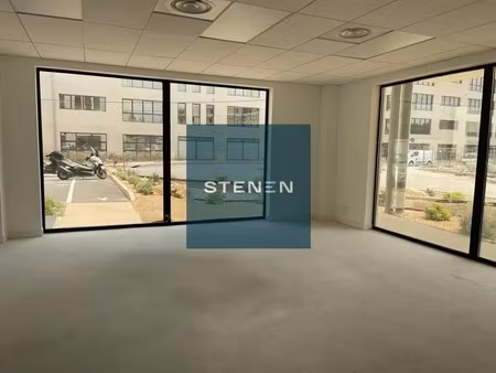 location bureaux 147 m² à 315 m²