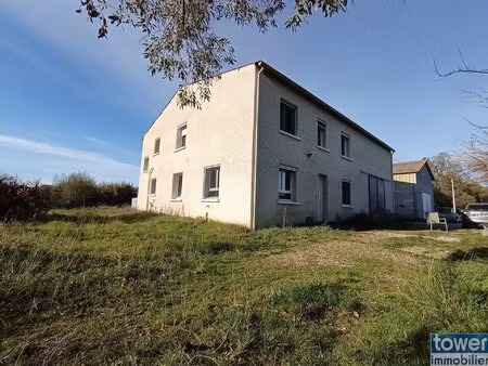 orgueil - maison avec lac - 5 chambres - 164 m2 - garage 80 m2 - hangar 120 m2 + 200 m2 -.