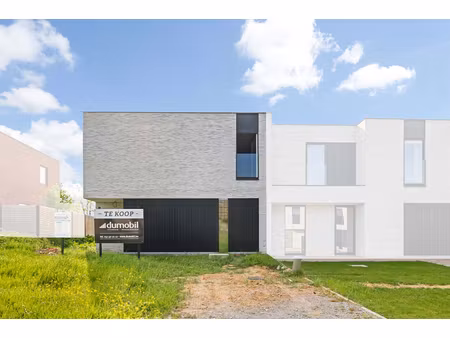 huis te koop in meulebeke met 4 slaapkamers