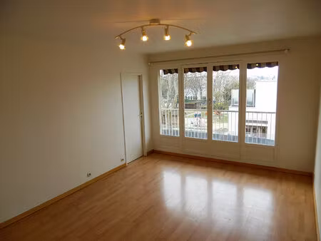 location appartement 1 pièce  29.09m²  bry