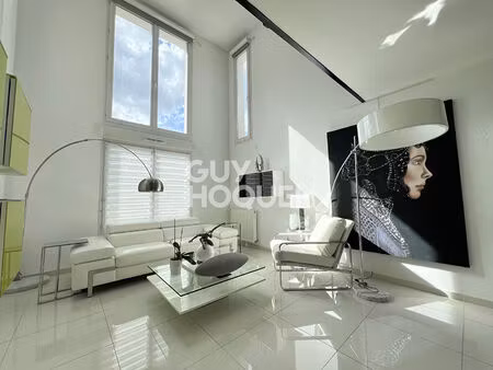 duplex 4 pièces avec belle hauteur sous plafond