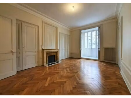 location bureaux 165 m²