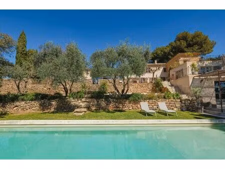 location maison de luxe aix-en-provence 9 pièces 350 m² <meta name="description" content="