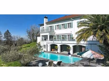 villa avec piscine et terrasse jurançon (64)