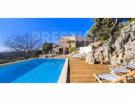 villa avec piscine et terrasse sanary-sur-mer (83)