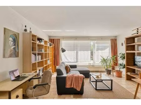 appartement te koop in deurne met 1 slaapkamer