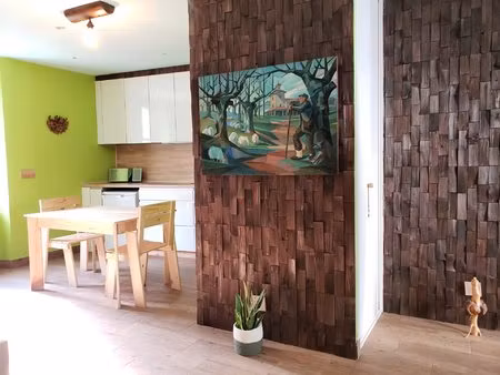 loft/atelier de caractère atypique au centre ville d'hendaye