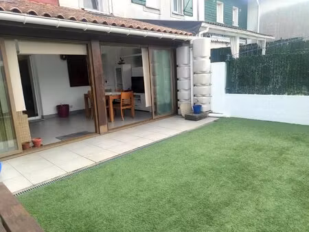 behobie - charmant duplex familial avec jardin et garage