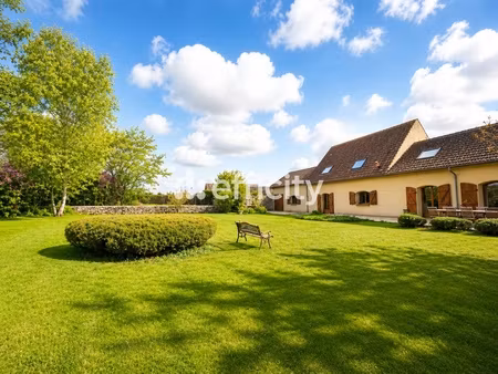 maison 6 pièces - 222 m²