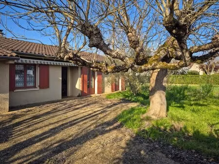maison de plain-pied 7 pièces 150 m² à pradines